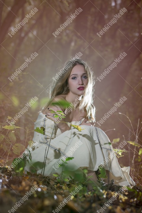 Romantic portrait of a girl in the park