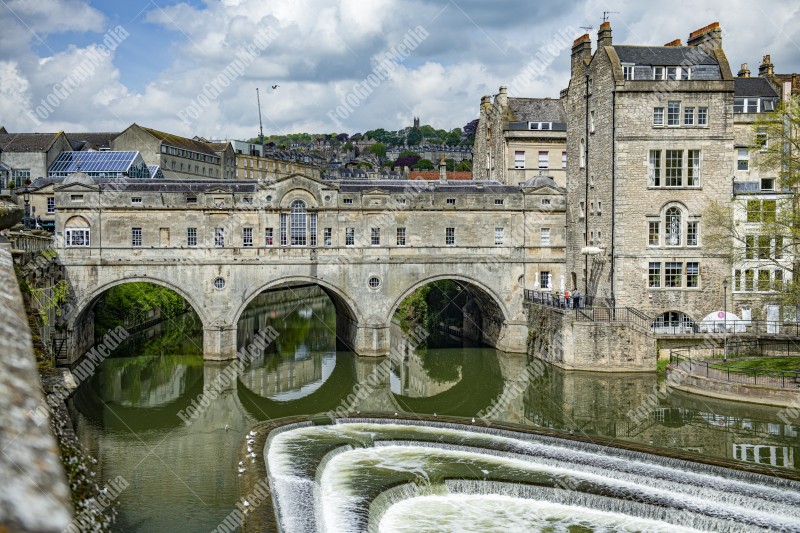 Avon river and Pulteney Bridge in Bath, UK