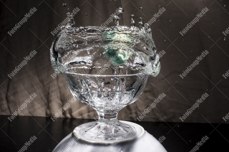 Splash in crystal cup