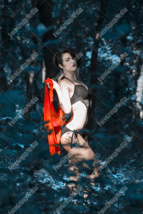 Pretty young girl posing outdoor